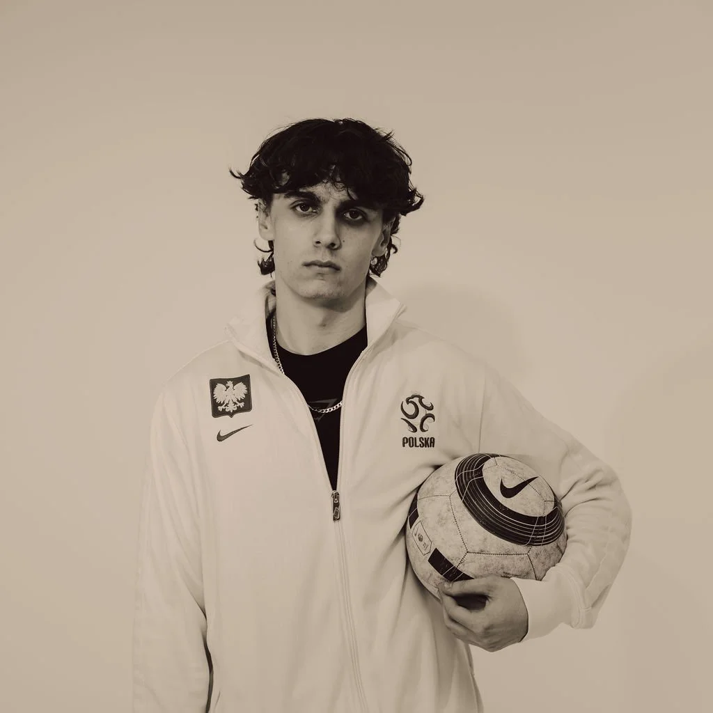 OUTLINEDUNLTD-2390.jpg