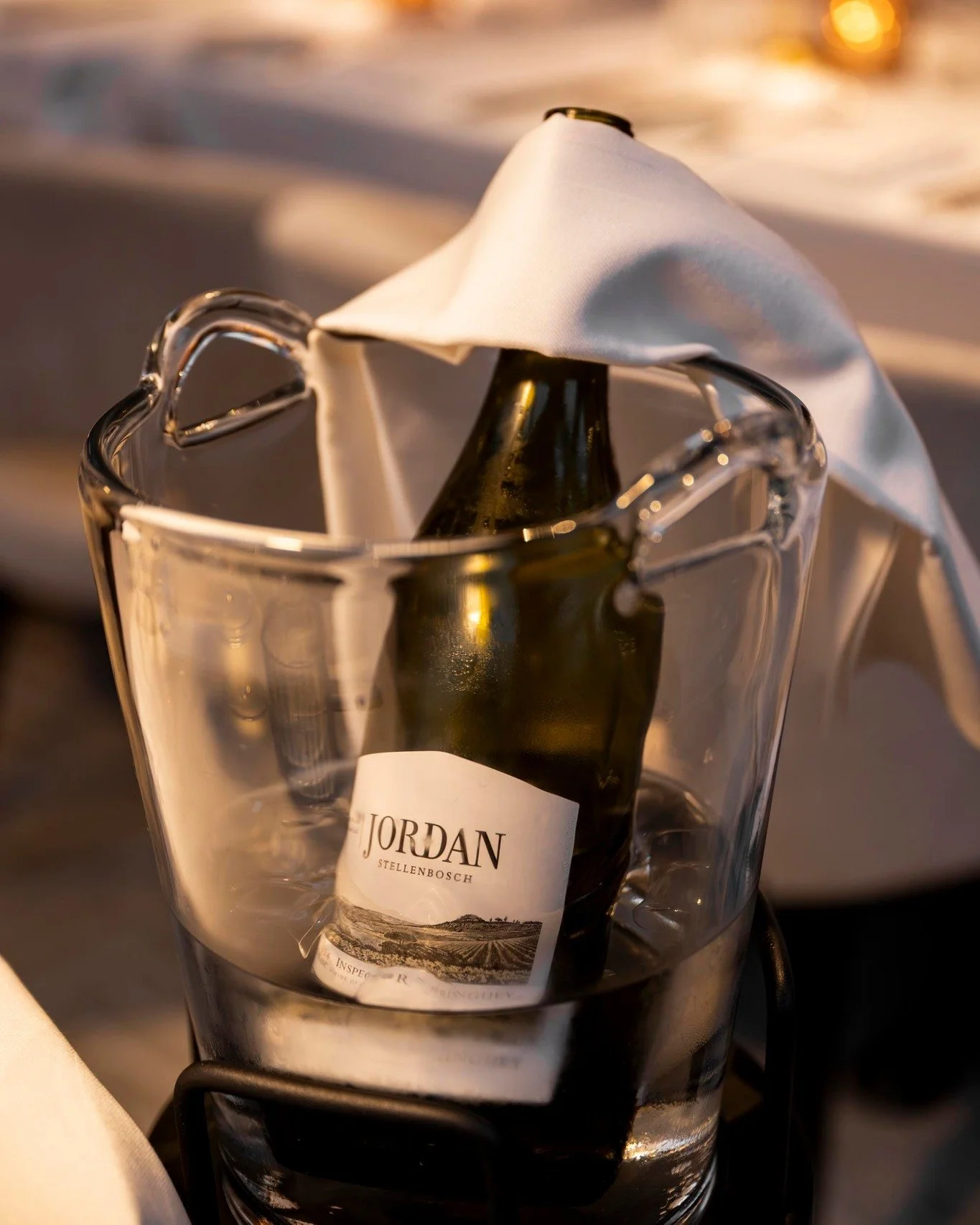 Een week Este.
Glazen vol momenten die naar meer smaken.

#EsteWaalwijk #RestaurantEste #Diner #Waalwijk #Wijnmoment #HerfstbijEste