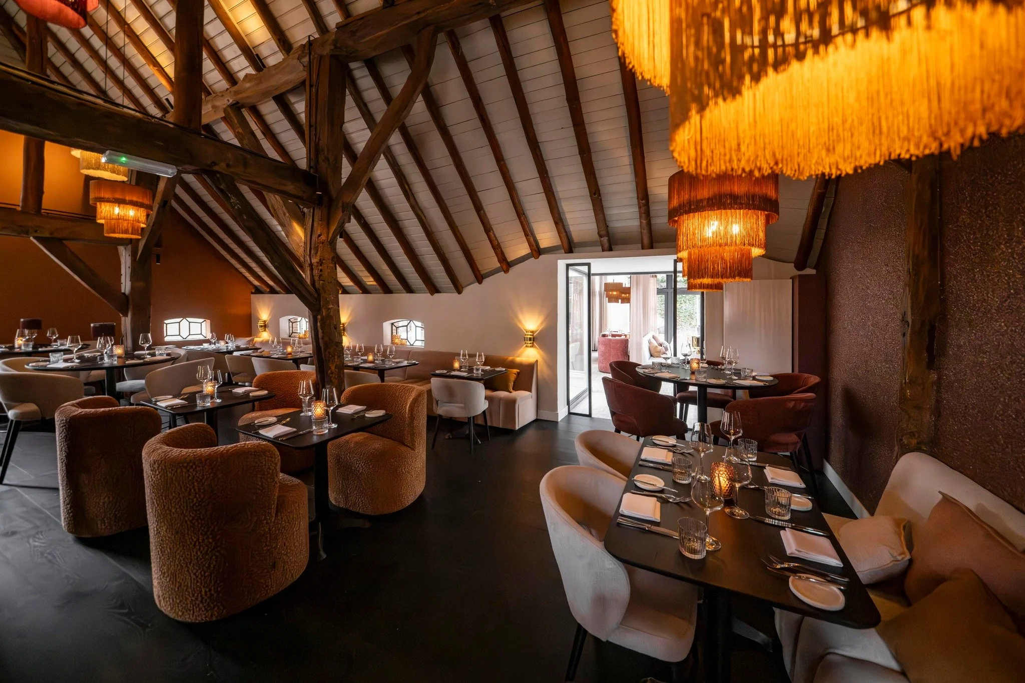 Midden in Este, de Deel.
Waar de bar leeft, het licht goed valt en de lunch vanzelf wat langer duurt.
Zien we je vandaag?

#EsteWaalwijk #RestaurantEste #Waalwijk #DeDeel #Lunch #Diner #Sfeervol