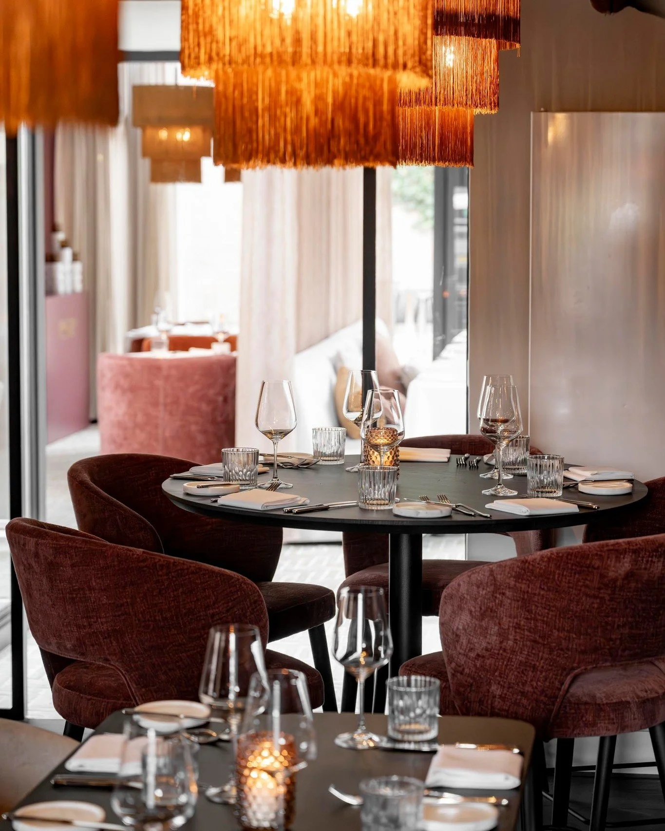 We zijn er weer! Na een korte pauze openen we vandaag weer de deuren. We kijken ernaar uit je in het nieuwe jaar weer te verwelkomen, aan tafel bij Este.

#estewaalwijk #restauranteste #waalwijk #weeropen #nieuwjaar #lunchbijeste #dinerbijeste