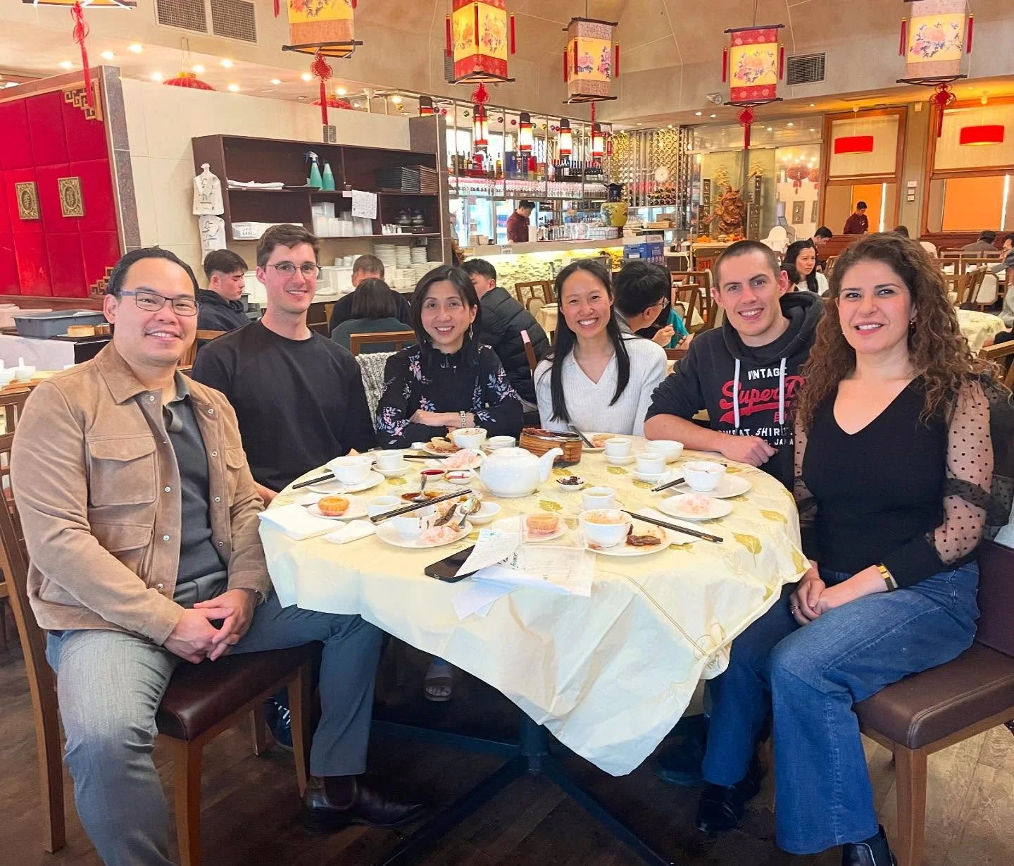 Yum cha with the dentist dream team over the weekend was dim-sational! 🥟🫖 But without Dr King, it was a little bite less fun! 👑 

#WeekendVibes #YumChaLove #MolarSquad #TeamDentists #SteamedAndSmiling #Chewsday #LunchWithTheTeam #EggTartAttack #Ba