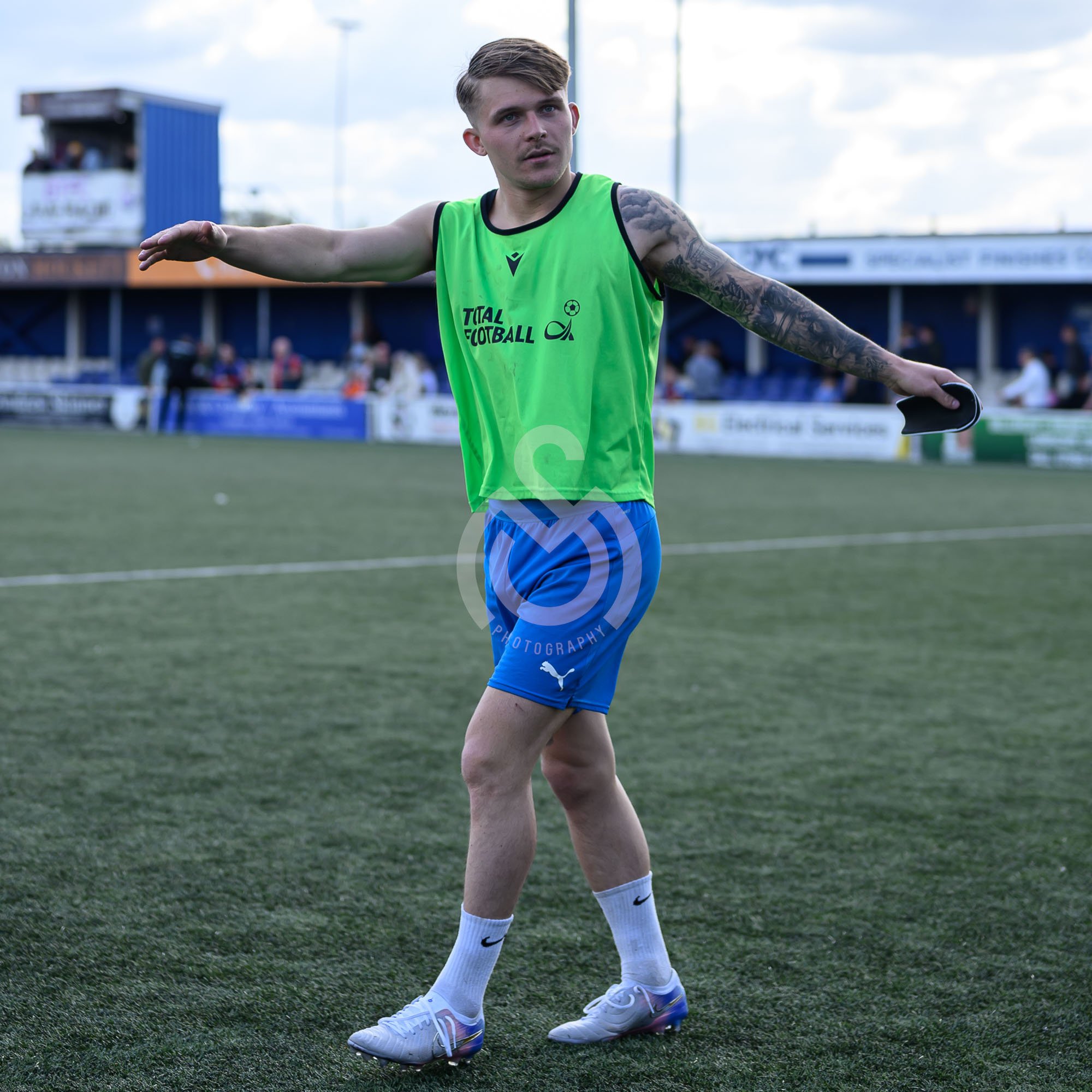 SM - Billericay Town FC vs Whitehawk 180426-72.jpg