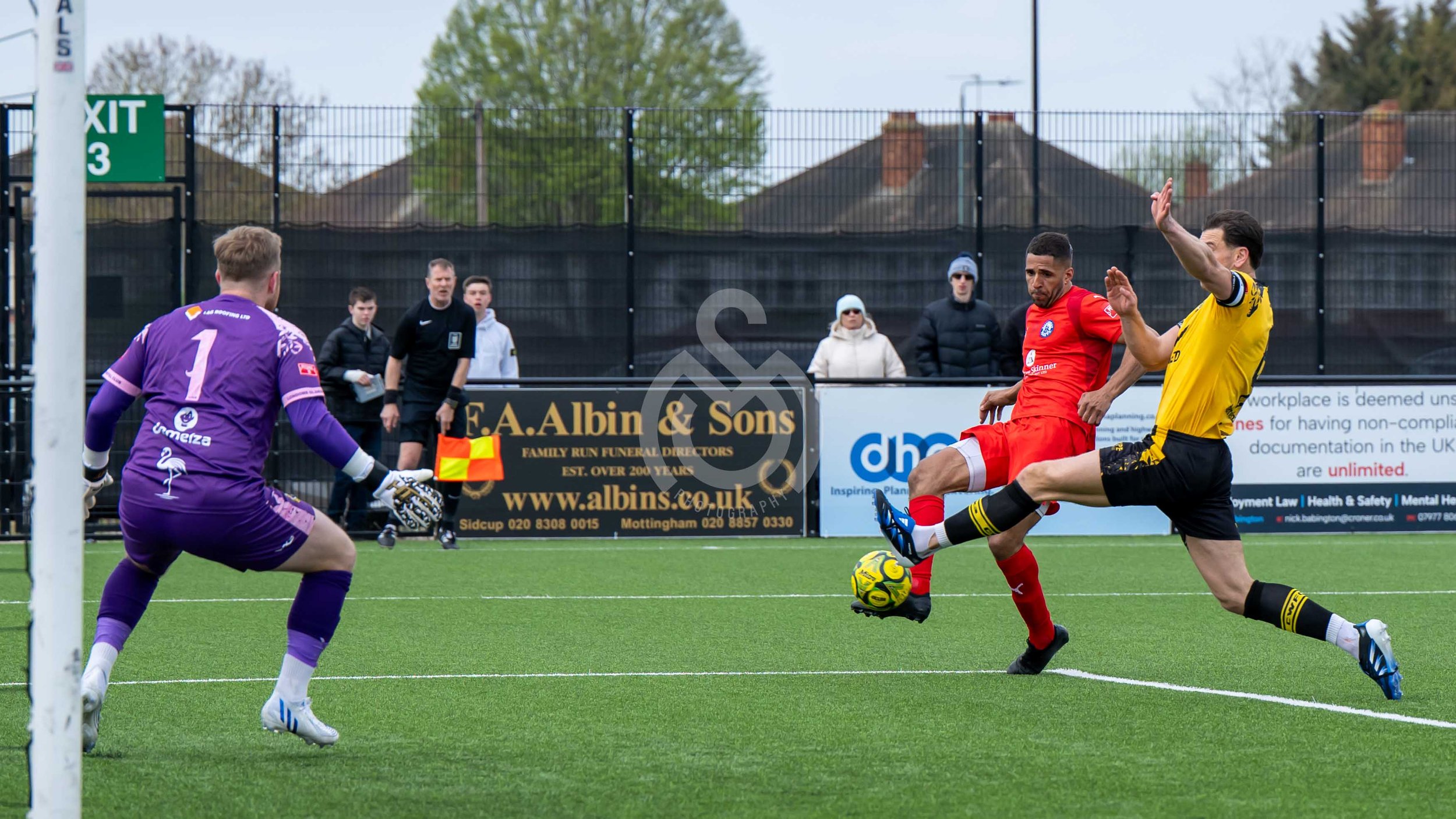 SM - Cray Wanderers vs Billericay Town FC 040426-52.jpg