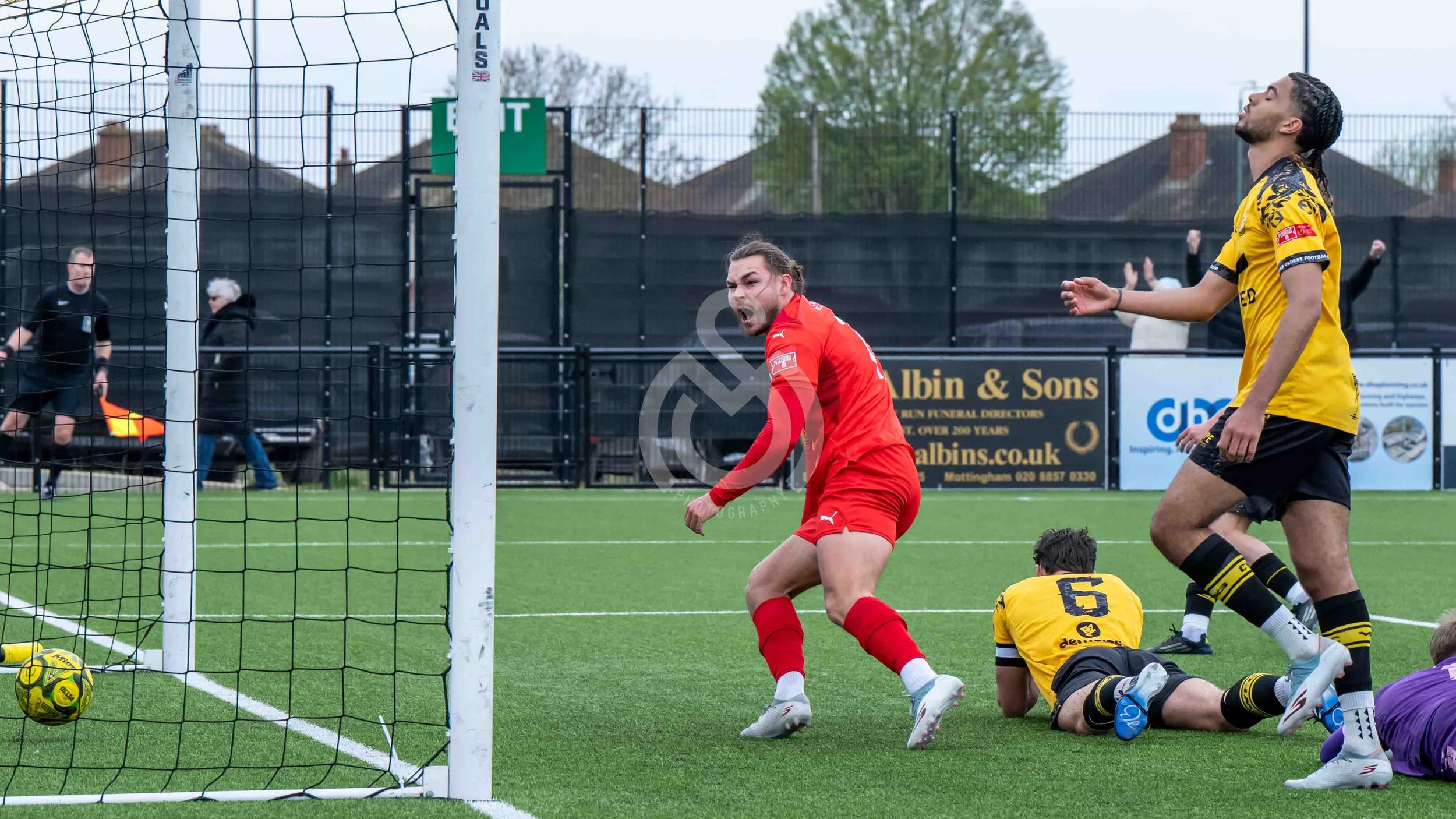 SM - Cray Wanderers vs Billericay Town FC 040426-73.jpg