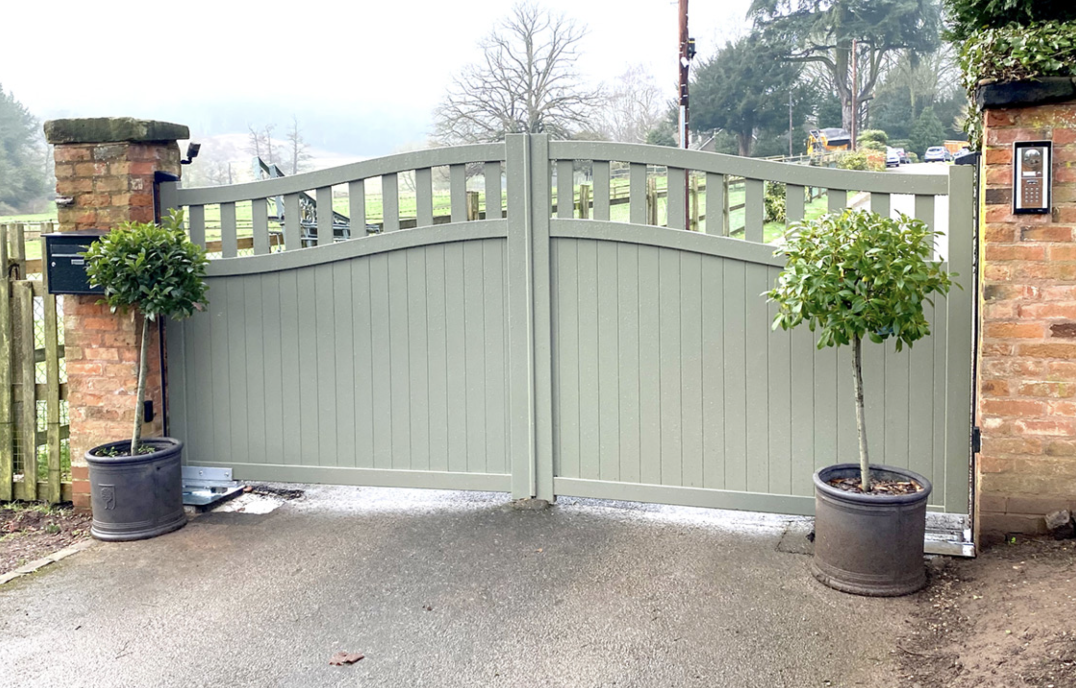 aluminium gates