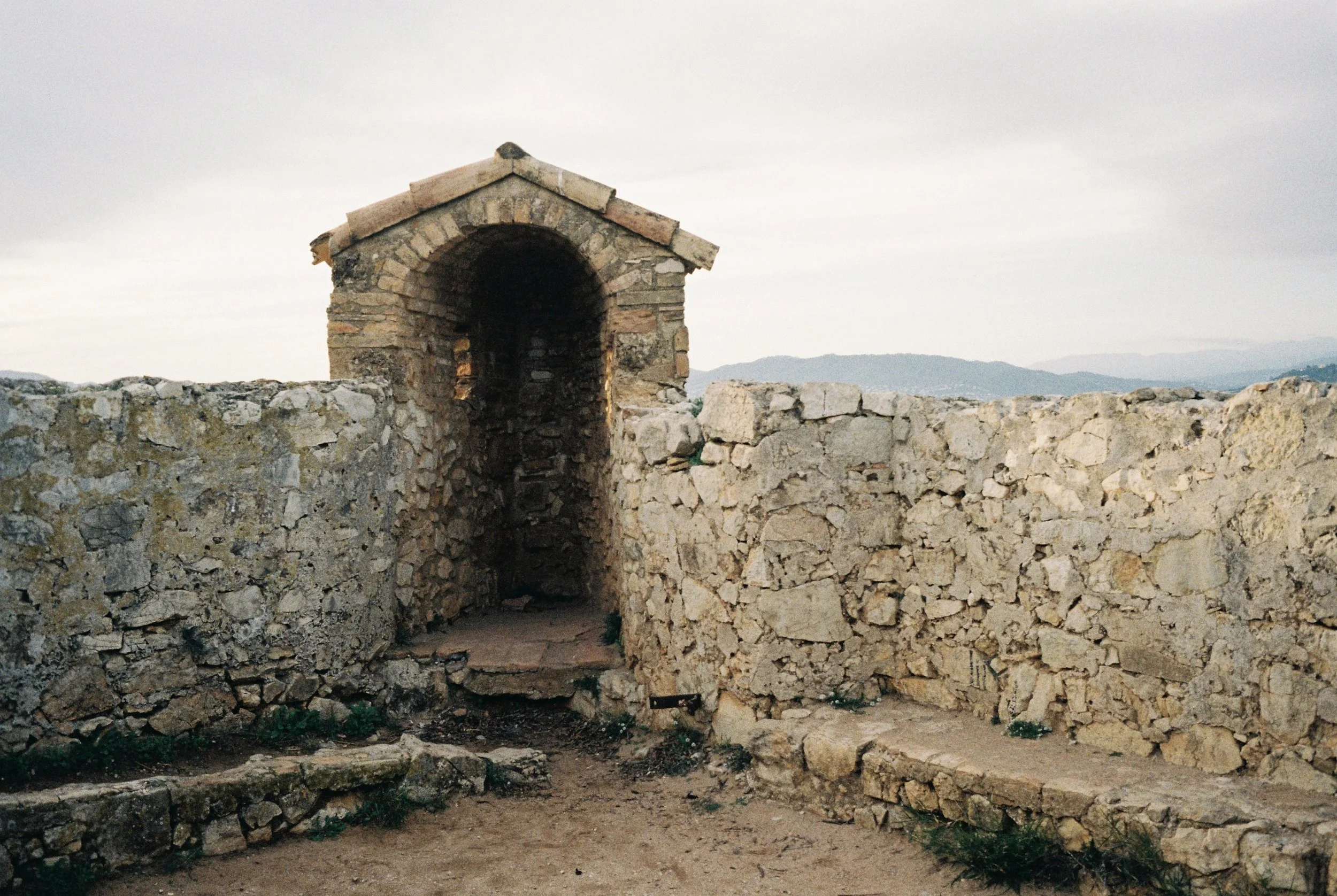 RIVIERA SERIES: MAJESTY // The only way out is through.