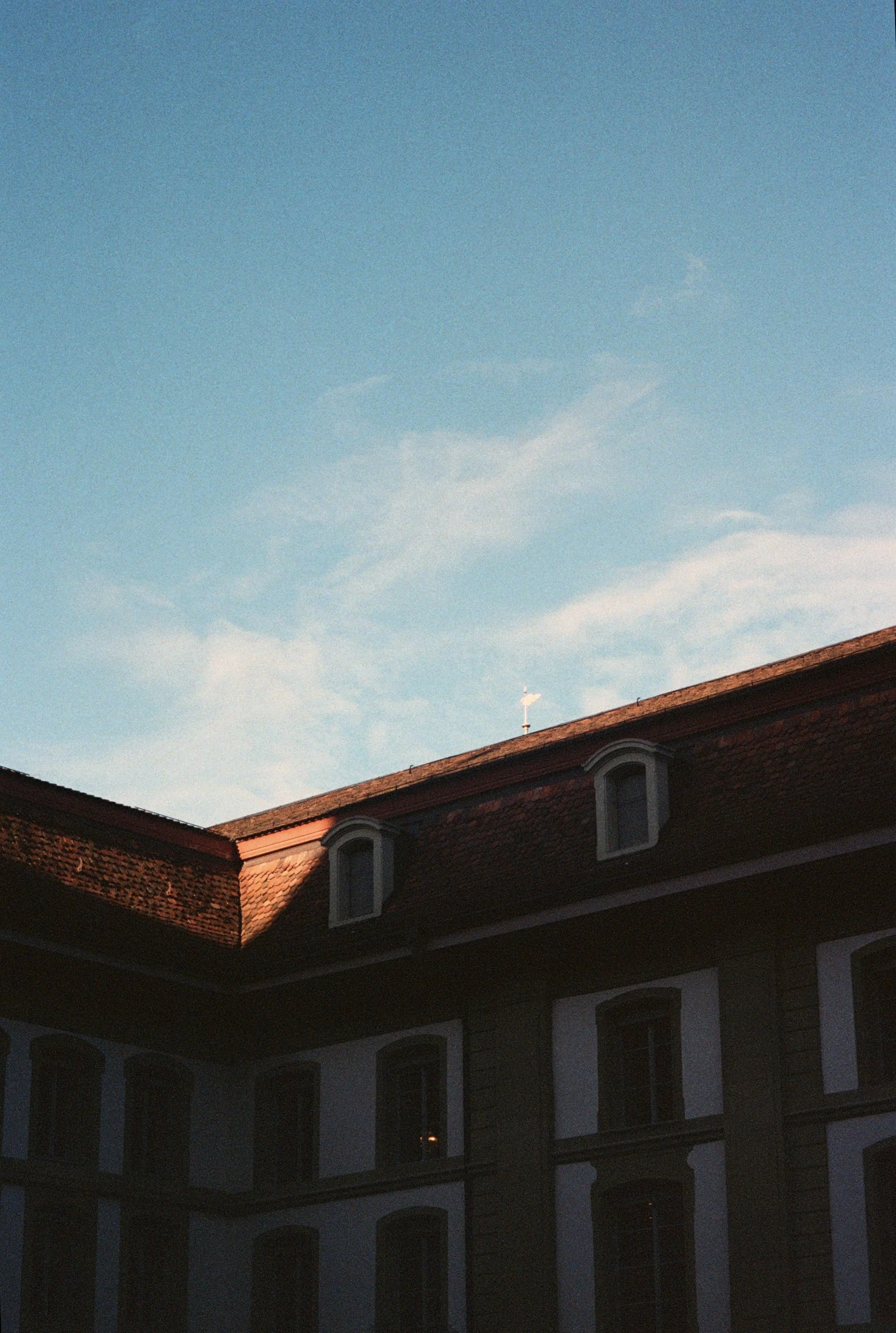 THE LORD AND THE LION SERIES: THE CORNER // All great deeds and all great thoughts have a ridiculous beginning.