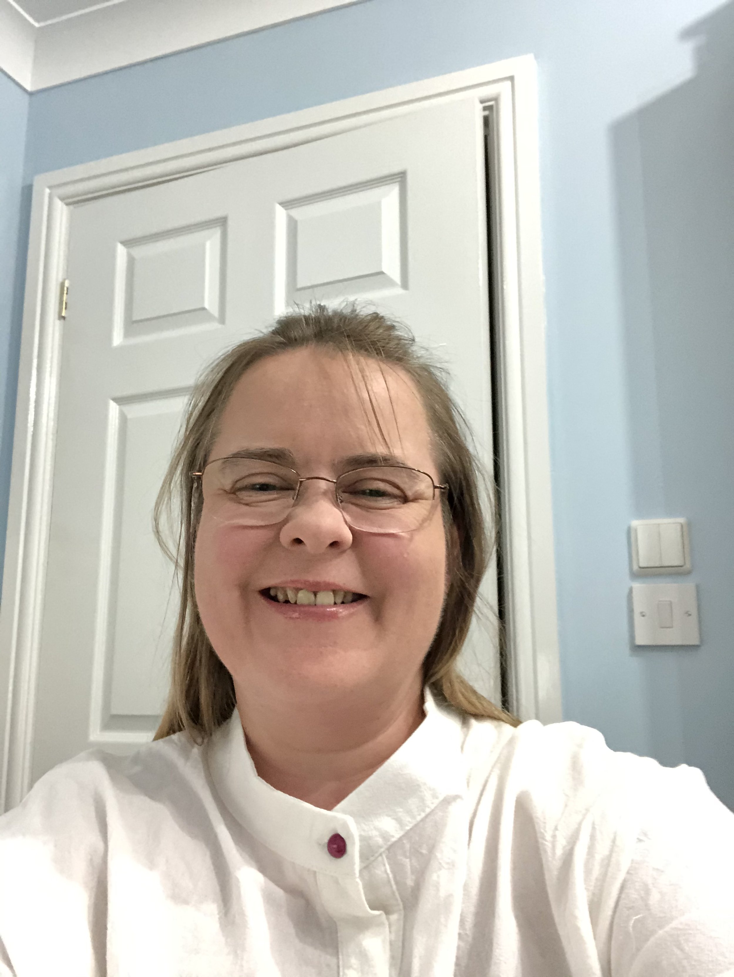 Headshot of Dr Vicki Stevenson