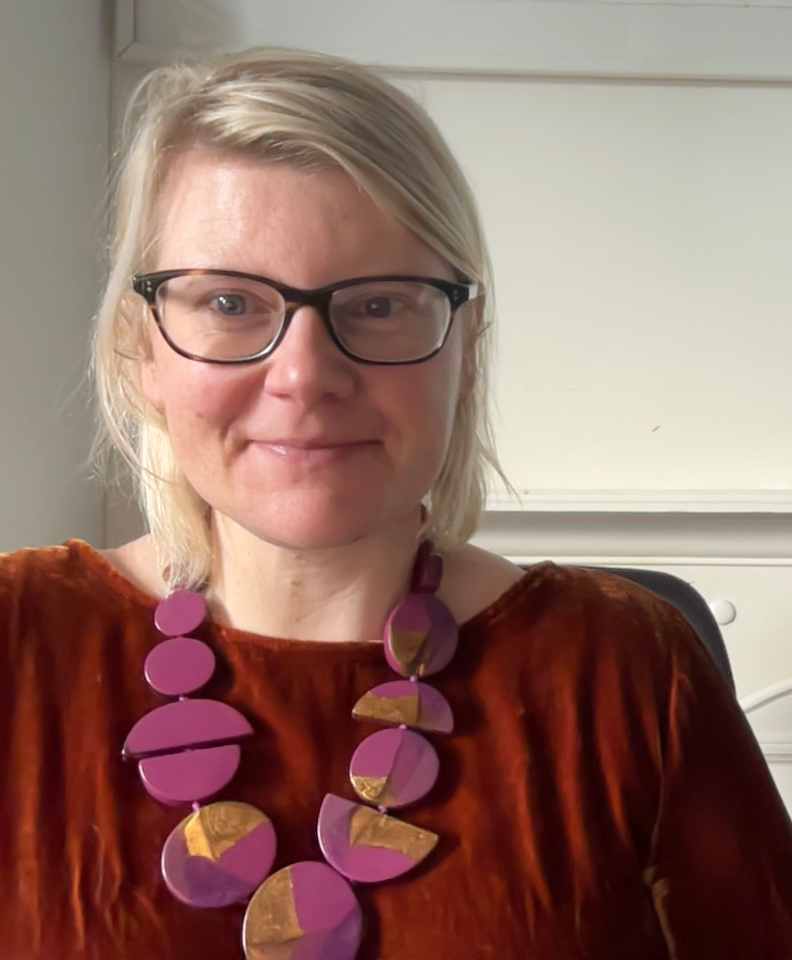 Dyma lun o Emma Rowden