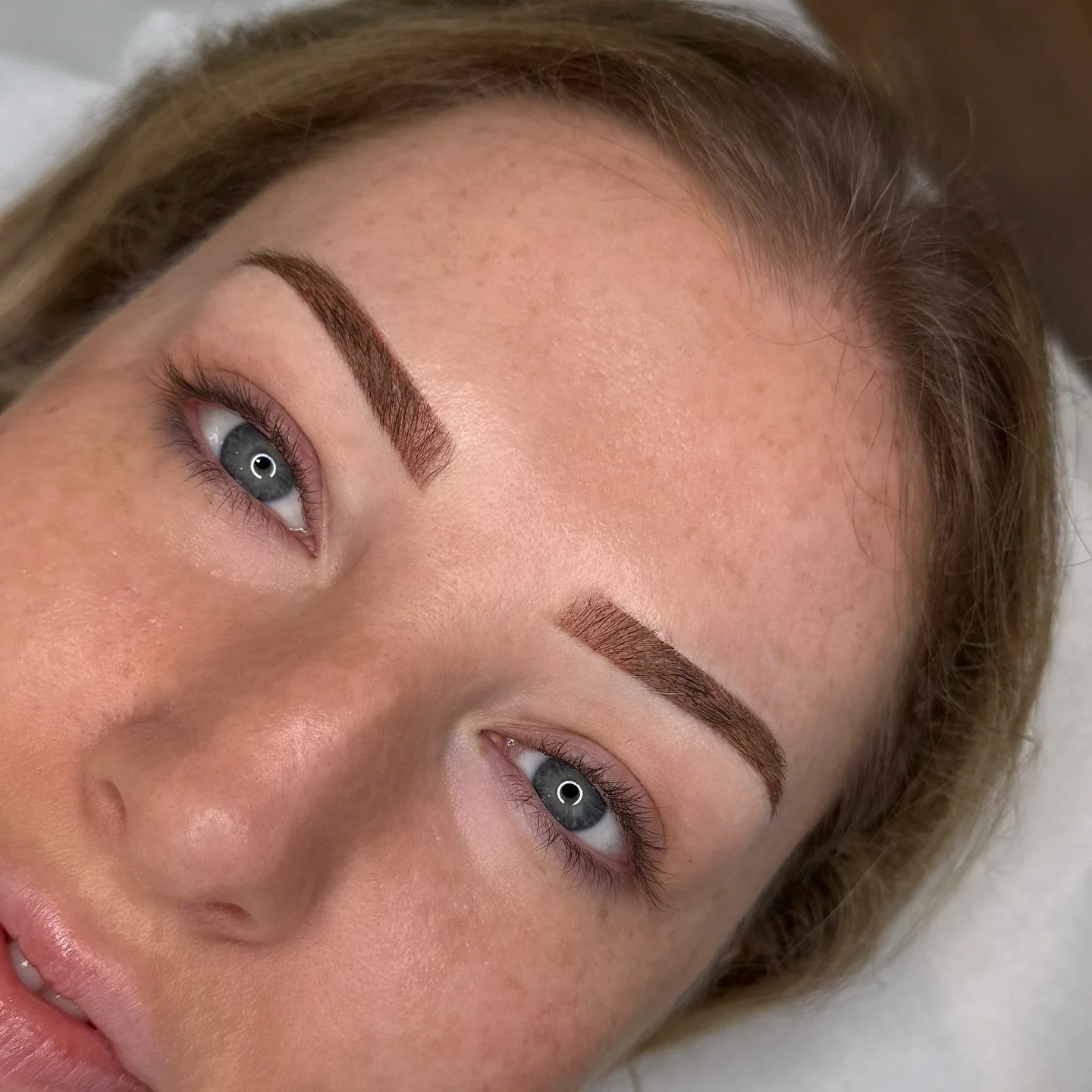 Powder Brows for @becky_withthegoodbrows 🤍

This was a top up for Becky as we did her first set of Powder Brows over a year ago now! They faded perfectly so we wanted to get some definition back and keep them fresh! 

As I have said before, being tr