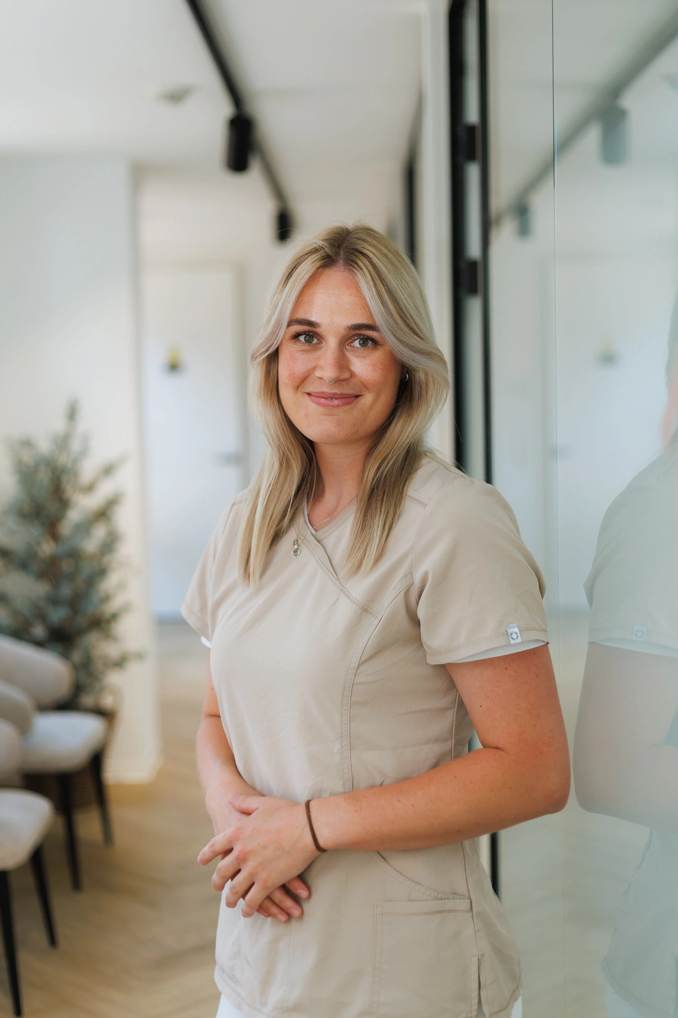 Ouddorp Dental Care Augustus 2026 - Headshots-36.jpg