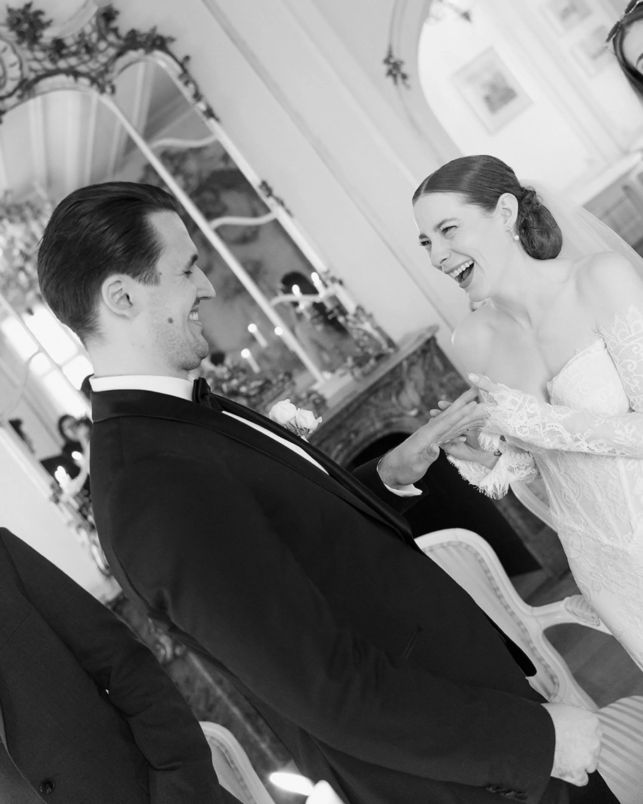 one day full of love &amp; the sweetest moments. 

#editorialweddingphotographer #aestheticwedding 
Hochzeitsfotografin Mainz | Hochzeitsfotograf Wiesbaden

location @schloss.vollrads 
dress @edelbrautmoden 
feier @wasemdoppelstueck