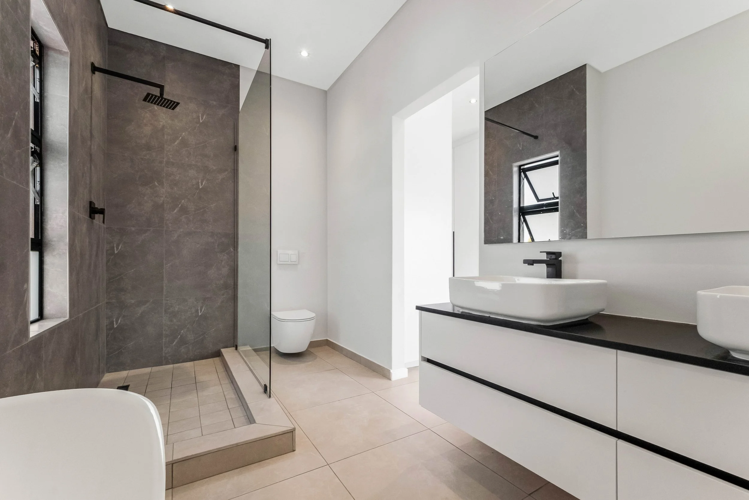 R&P Estates 4 bed cluster for sale bathroom