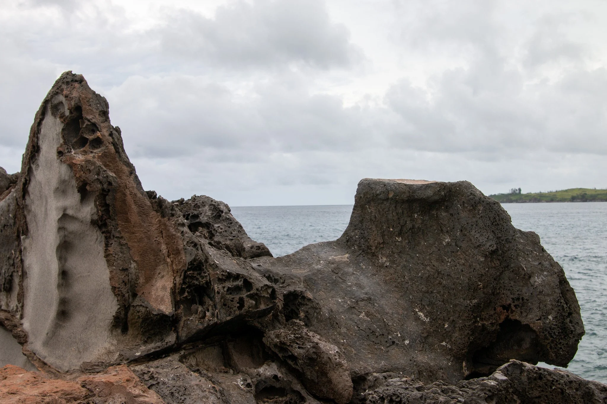 Jagged basalt lava ridge at Dragon’s Teeth along the Kapalua coastline on Maui