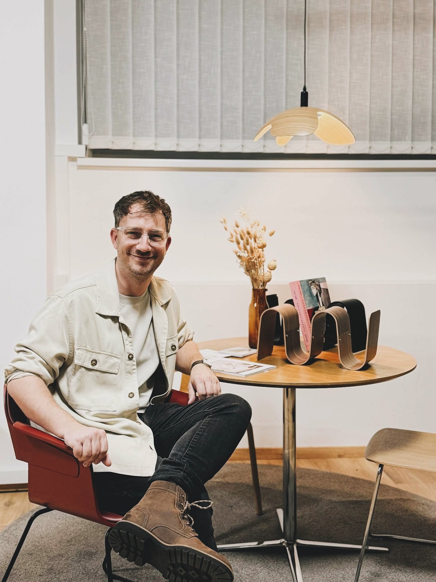 Yesterday we presented the Meander bookend at @base_budapest , a piece I designed for @plydesign.eu 

Thank you to everyone who joined us for the roundtable conversation with Ang&eacute;la Eke @eke_angela actress, and Marton Lengyel interior designer