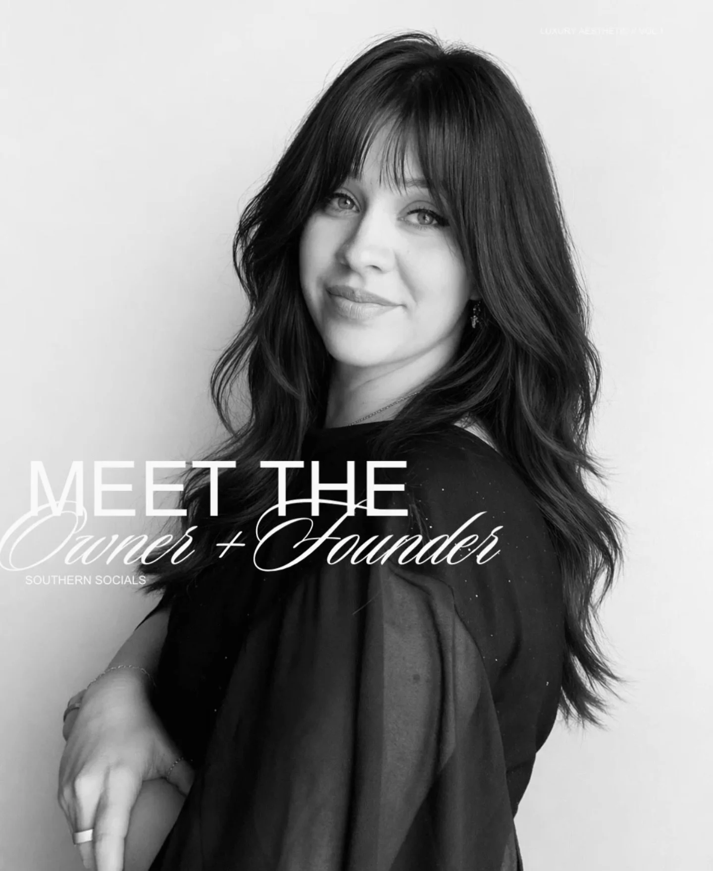 HI FRIENDS! I thought it was time for a little re-introduction to all my new friends + a new headshot 🤍

I&rsquo;m Tabitha Hunter &mdash; the owner &amp; founder of Southern Socials, which turns ONE in June!!!(🤯) I&rsquo;ve been running someone&rsq