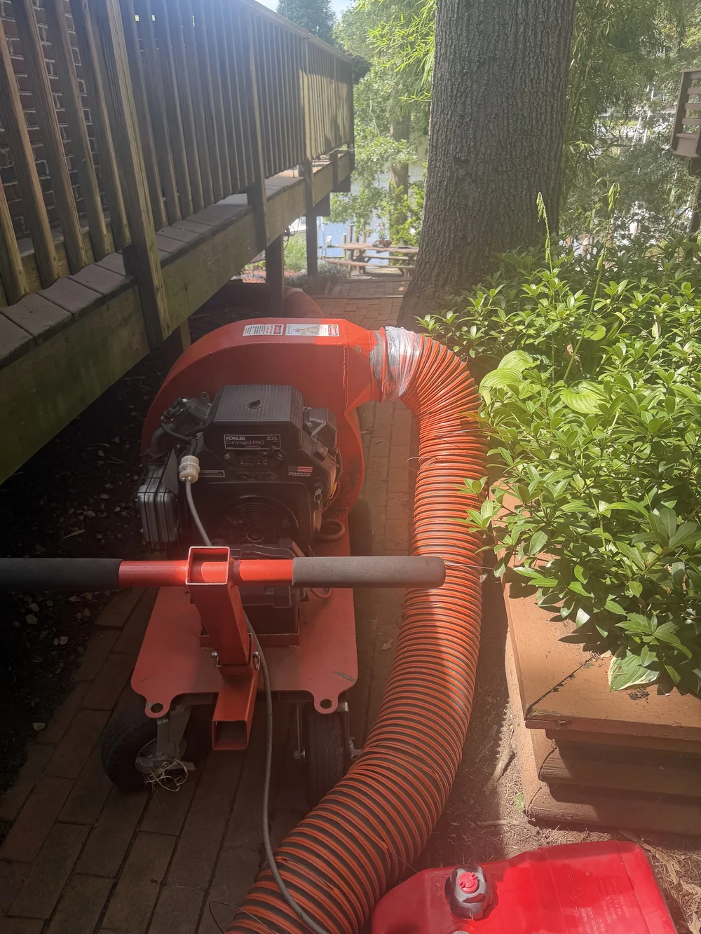 Professional gas-powered air duct cleaning vacuum equipment