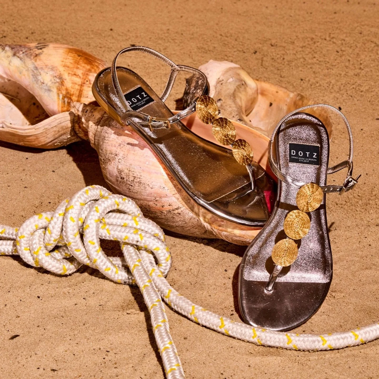 Coming soon bei Scarpa 🤝🏼

Eine exklusive Auswahl an DOTZ Sandalen: Design triff Komfort 🧡

@linking_dotz