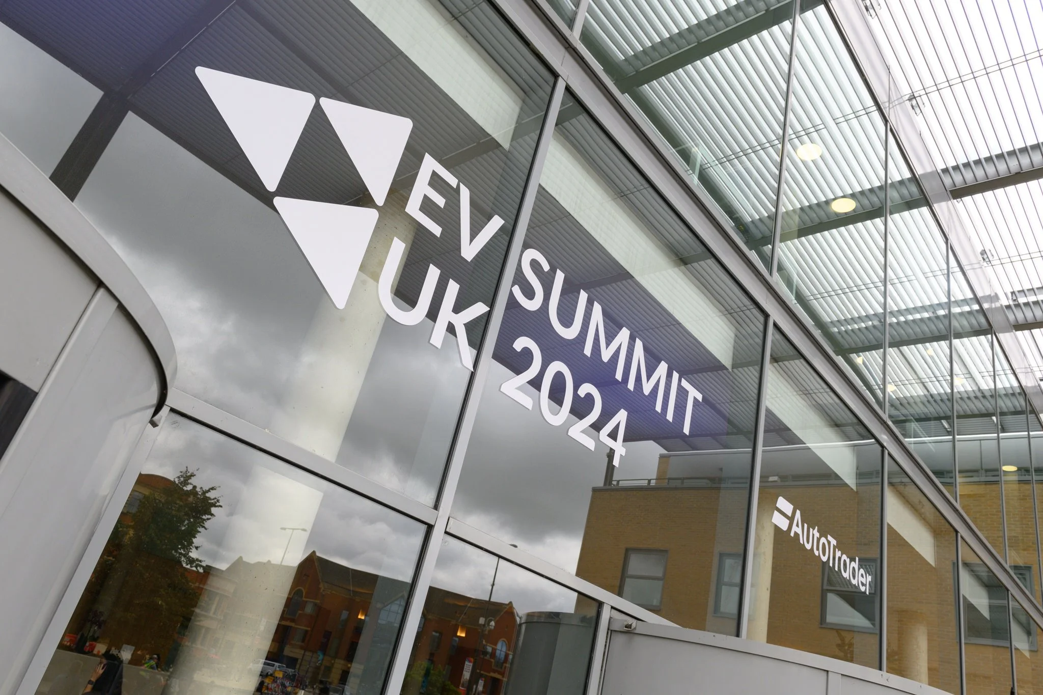 EVSUMMIT24_Curated-v1-001_Lo-res.jpg