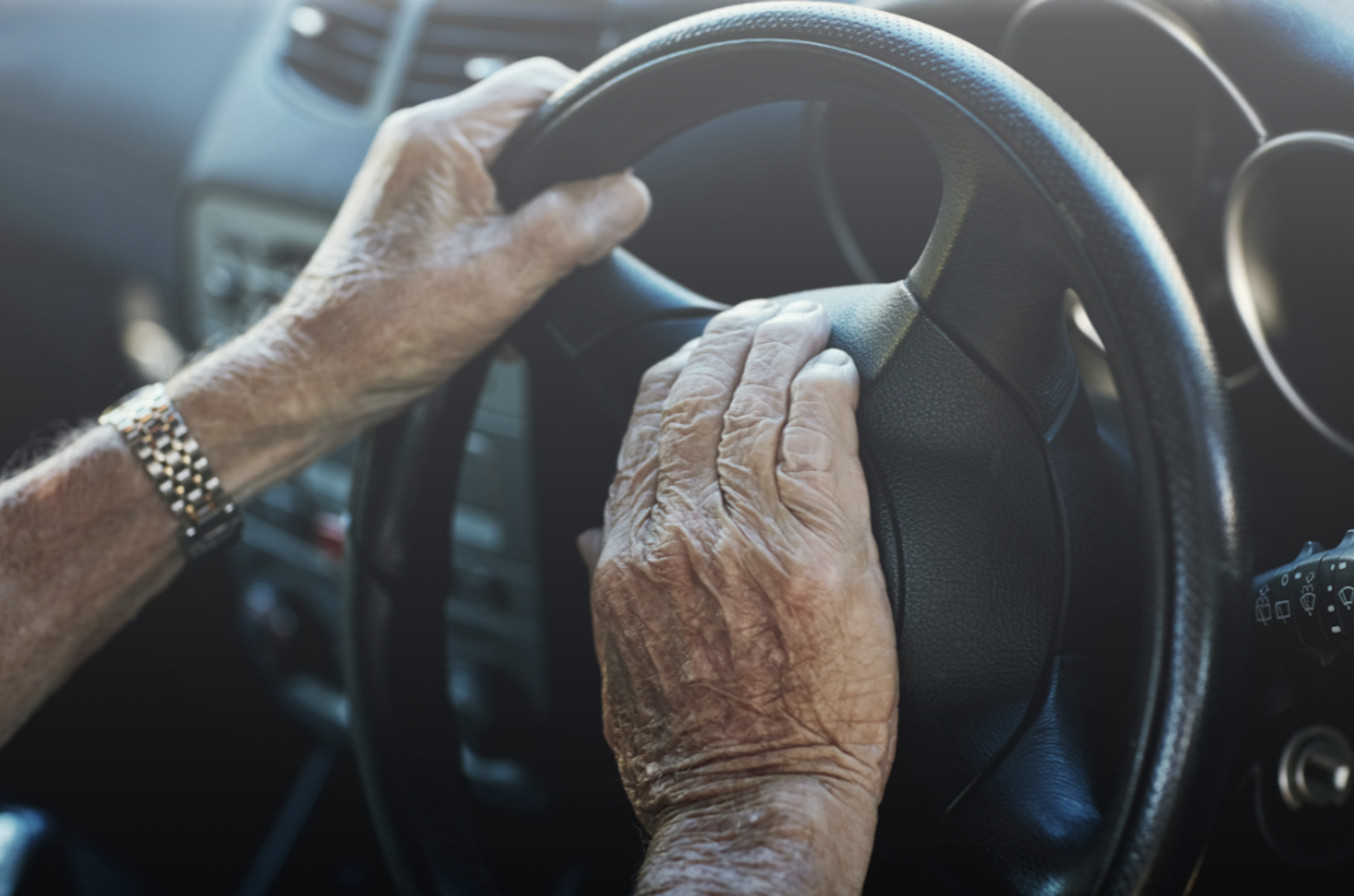 5 Signs It's Time to Help a Loved One Find Alternative Transportation