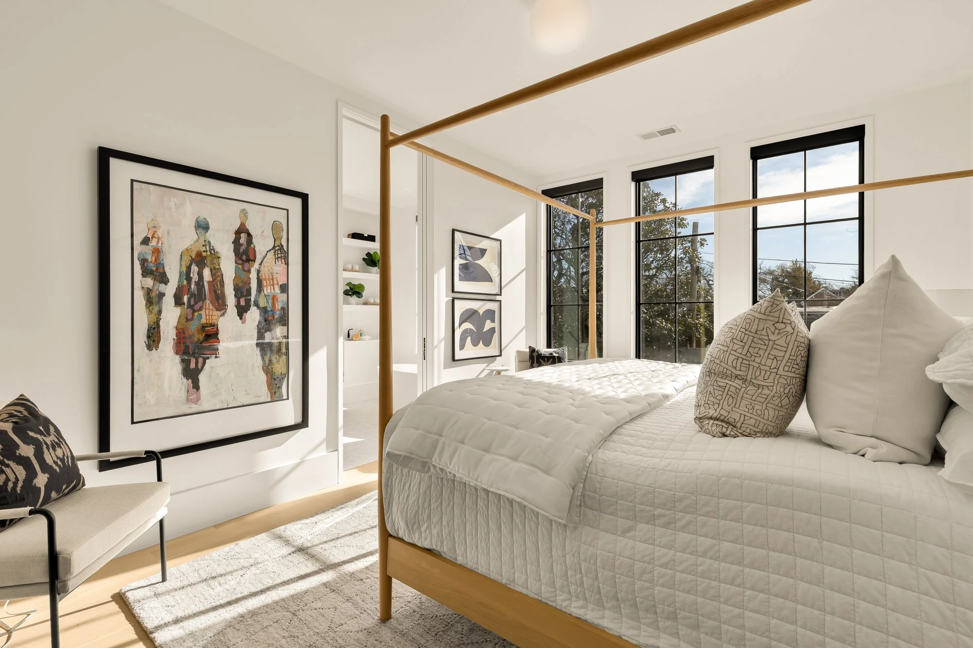 639 E St SE-0031.jpg