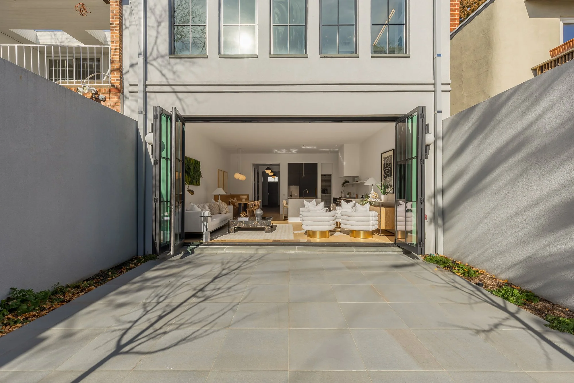 639 E St SE-0019.jpg