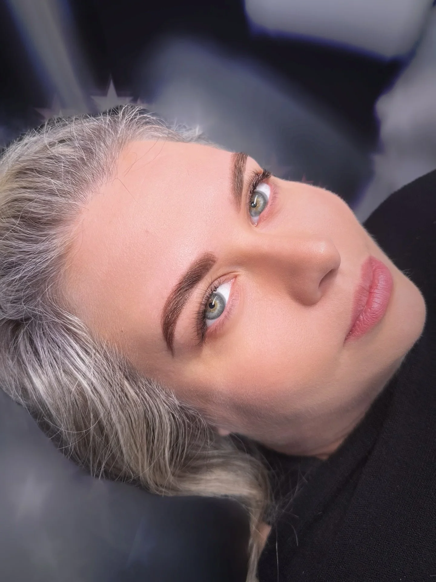 I&rsquo;m back 🤩

Brow Tint &amp; Shape for Anna Maria 🤍