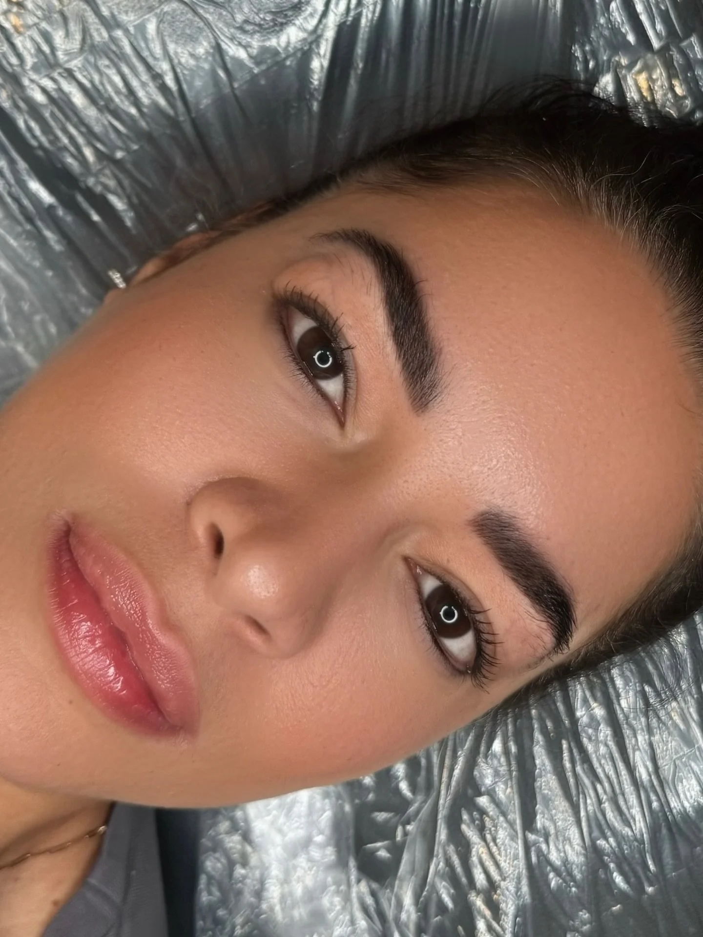 Ahhhh I have beoving the added fluff at the yearly touch ups!

Focus on definition and dimensional strokes for Miss Lisa :)

She has trusted me since the very beginning! We met at my first job at Ulta almost 10 years ago 🥲