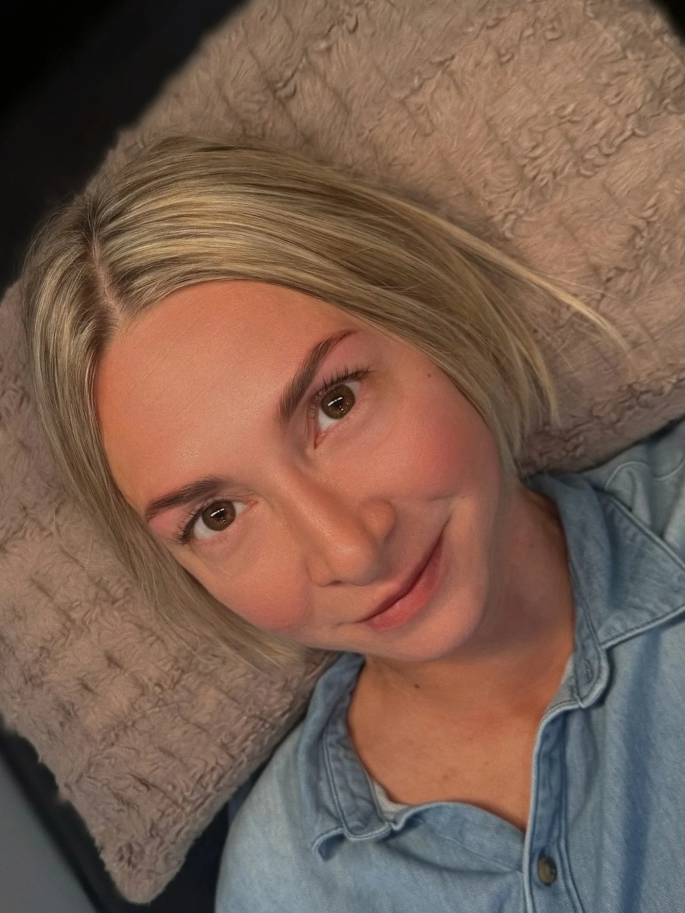 She&rsquo;s got it all 🫶🏻

Highlights ✅
Cute new cut ✅
Eyebrows ✅
Lashes ✅

She&rsquo;s all good for 8 weeks 😌

🌟Hair by @kim_salonefthimia
🌟Lash Lift &amp; Brow Lamination by @madisonbrowstar
 &mdash;> 30% off Brow, Lash, and Skin Services u