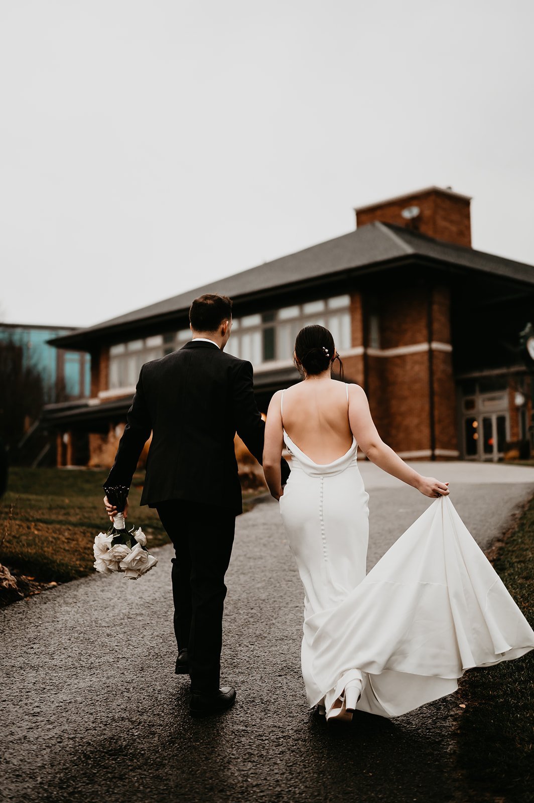 Tips for Planning a Bold and Moody Wedding in Ohio