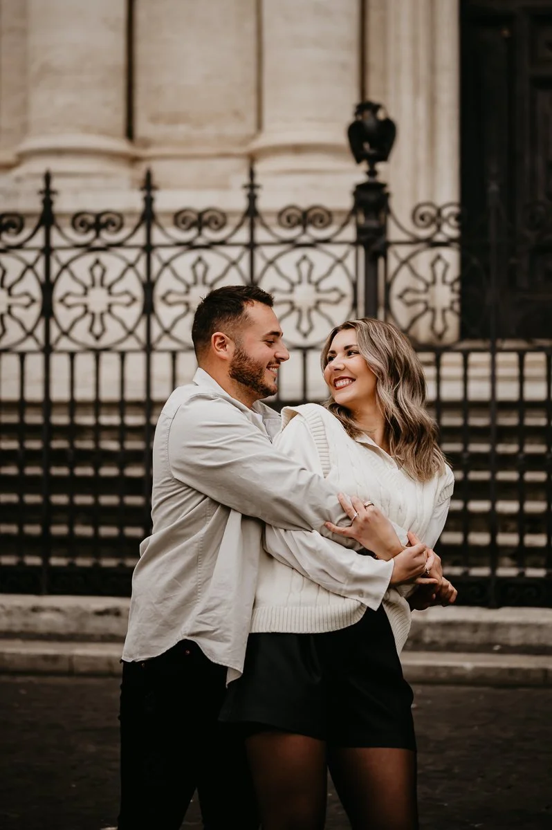 Casual-Rome-Italy-Proposal-in-Piazza-Photos-12.jpg