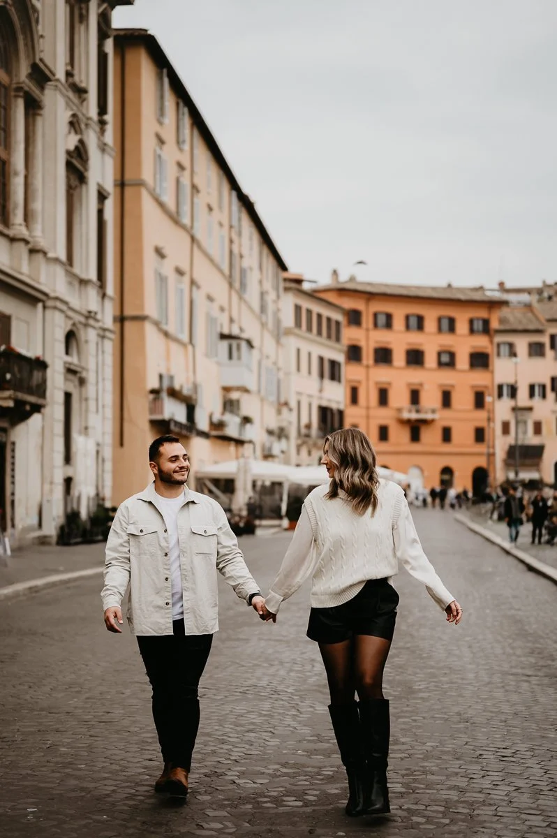 Casual-Rome-Italy-Proposal-in-Piazza-Photos-19.jpg