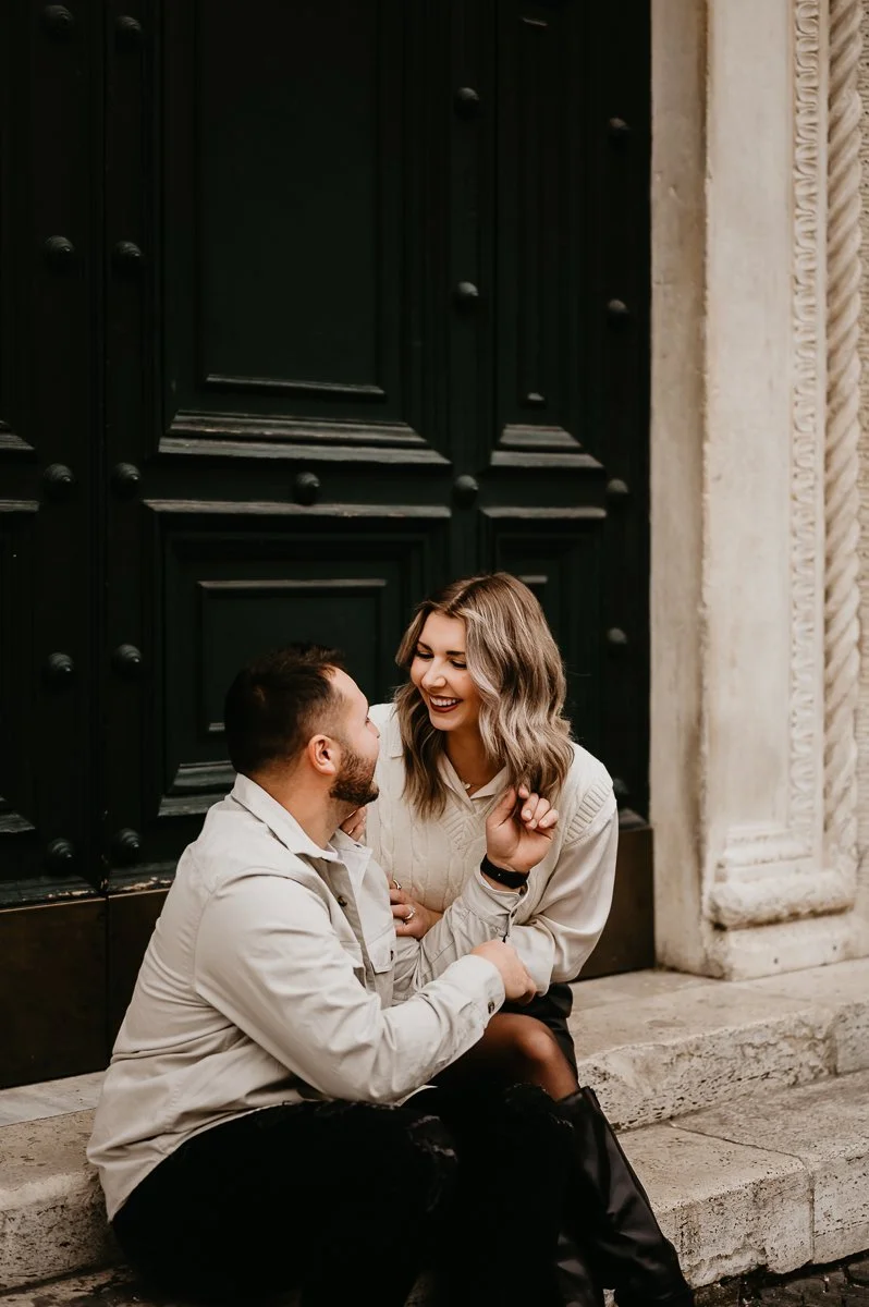 Casual-Rome-Italy-Proposal-in-Piazza-Photos-27.jpg