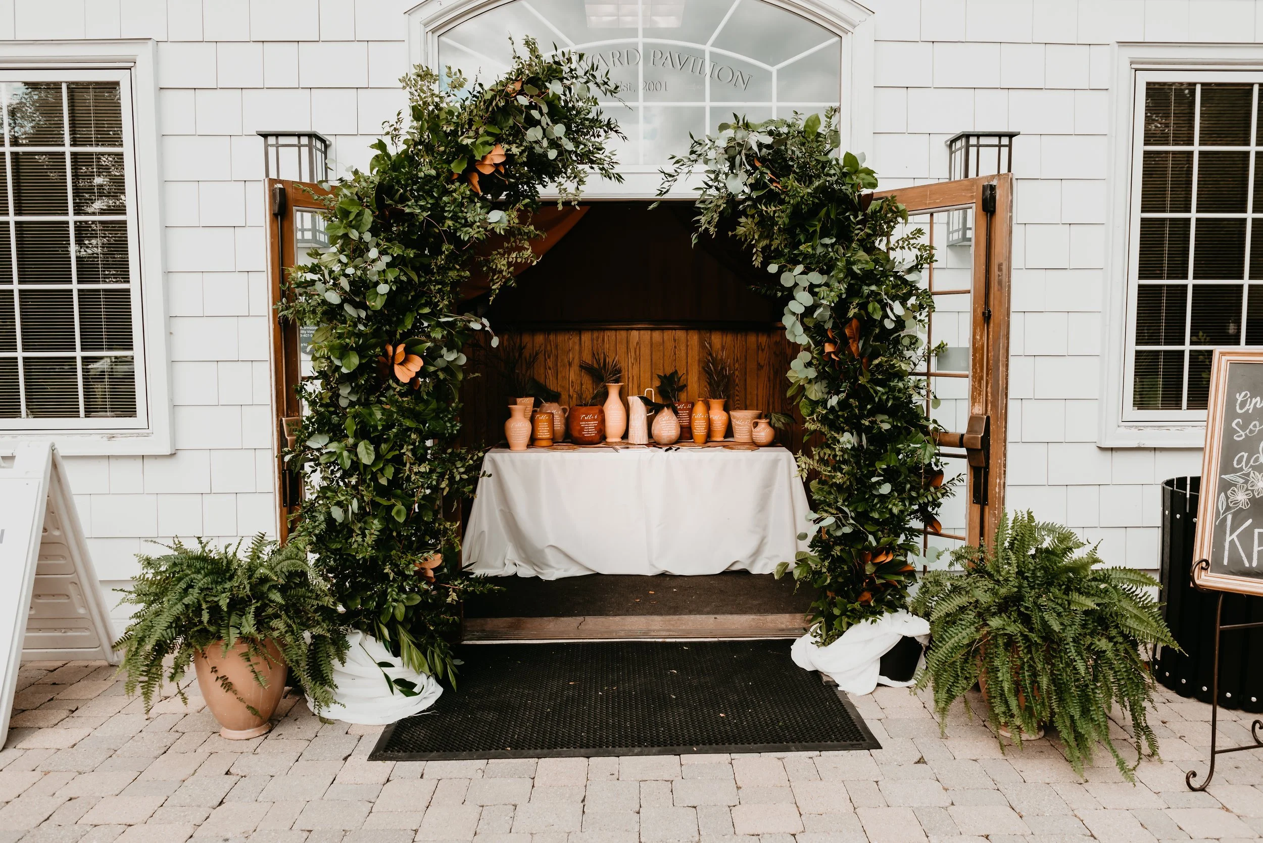 DIY-Terra-Cotta-Pot-Wedding-Table-Numbers-1.jpg