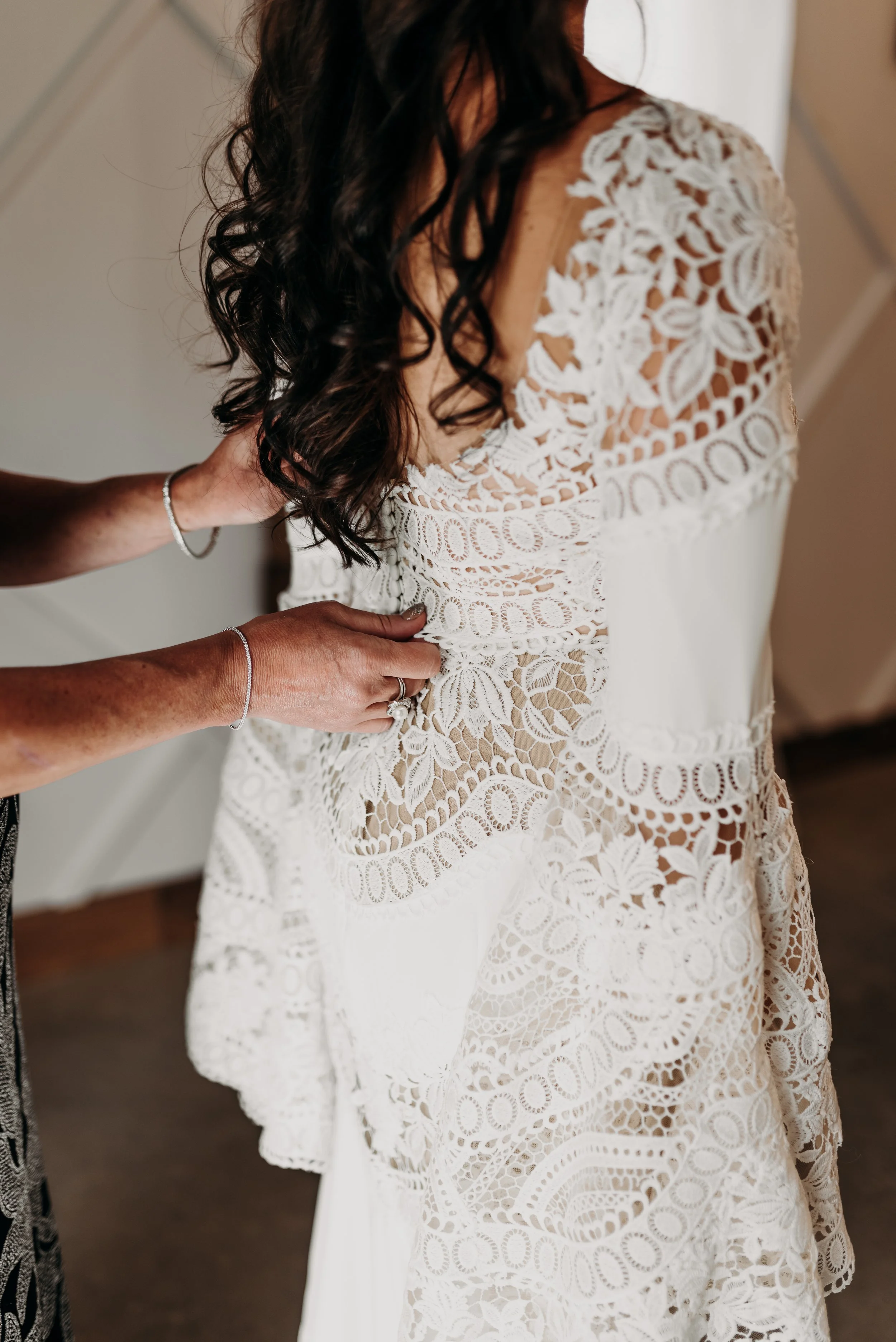 MartinWedding-GettingReady-39.jpg