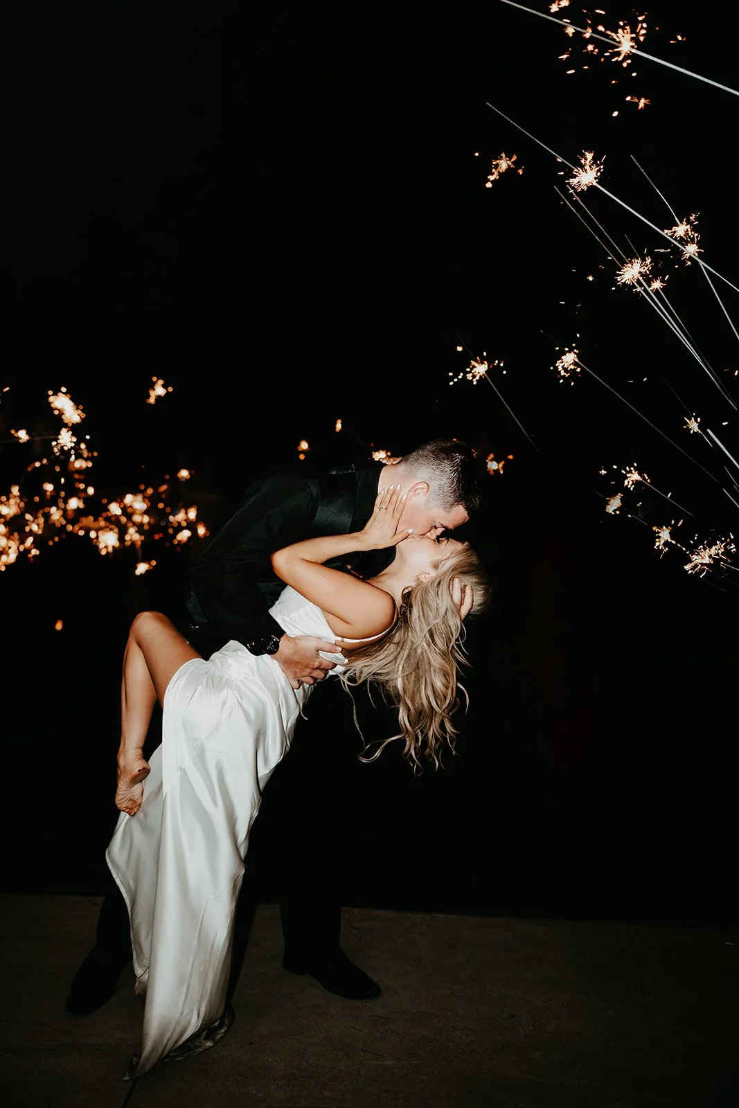 -The-Stables-Whitehouse-Ohio-Sparkler-Exit-Julia-Brown-Photography.jpg