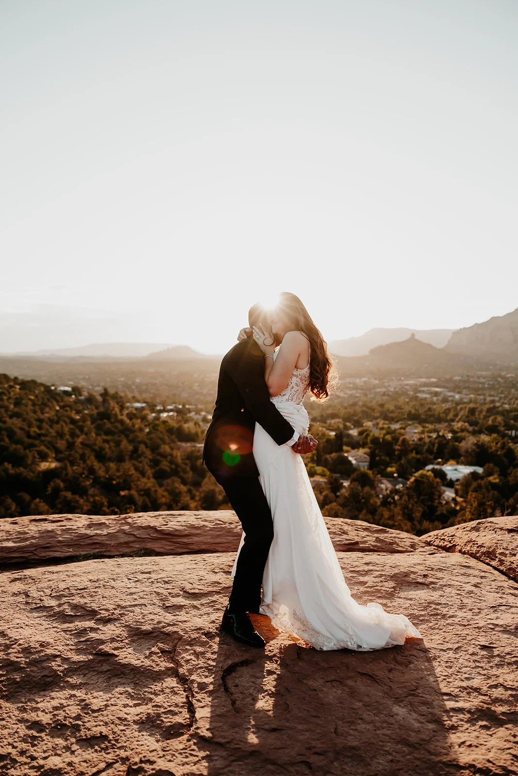 Sedona-Arizona-Sunset-Bride-and-Groom-Destination--Wedding-by-Julia-Brown-Photography.jpg
