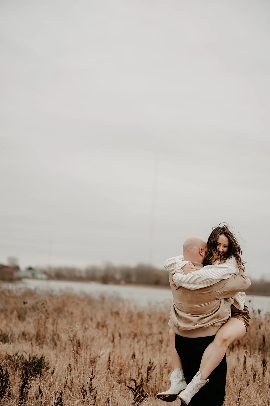 Maumee-Bay-Fall-Engagement-Session-Ryan-Megan19.jpg