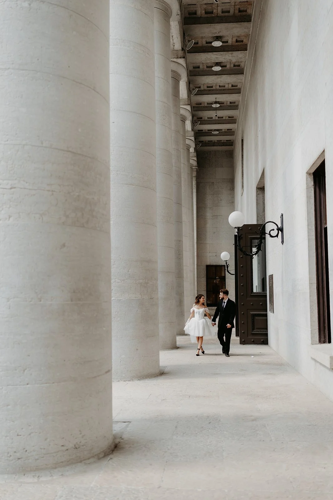 ohio-statehouse-engagement-session--1-7.jpg