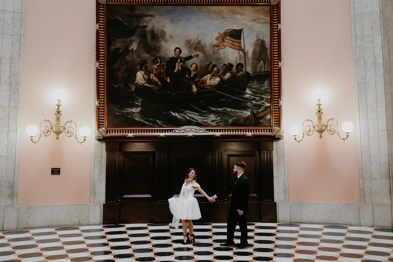 ohio-statehouse-engagement-session--1-16.jpg