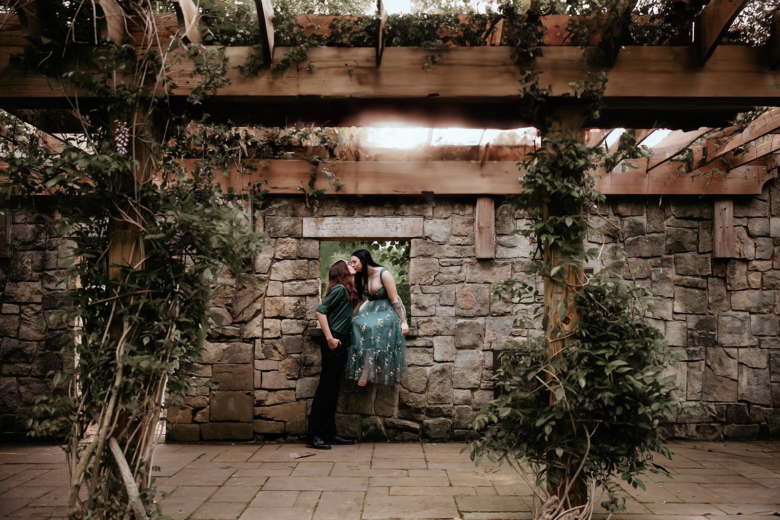 Toledo-Botanical-Gardens-Sunset-Engagement-Photos-by-Julia-Brown-Photo.jpg