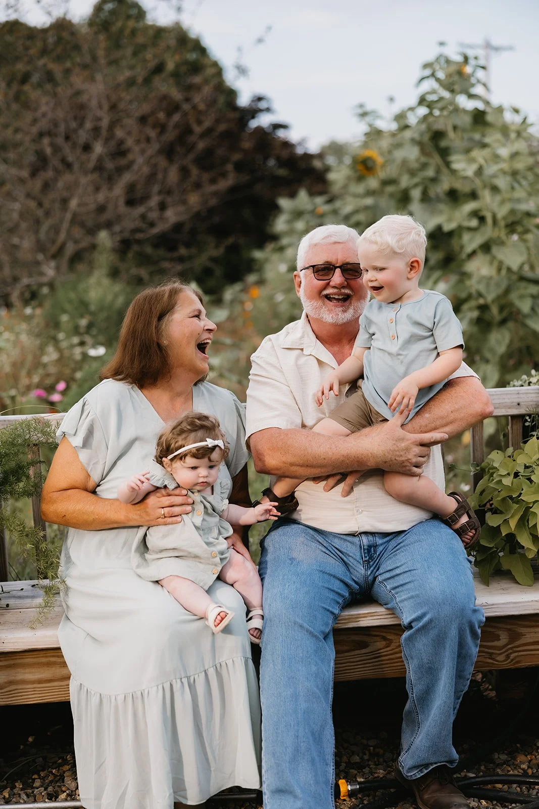 Toledo-Ohio-Flower-Field-Family-Photos-by-Julia-Brown-Photo.jpg