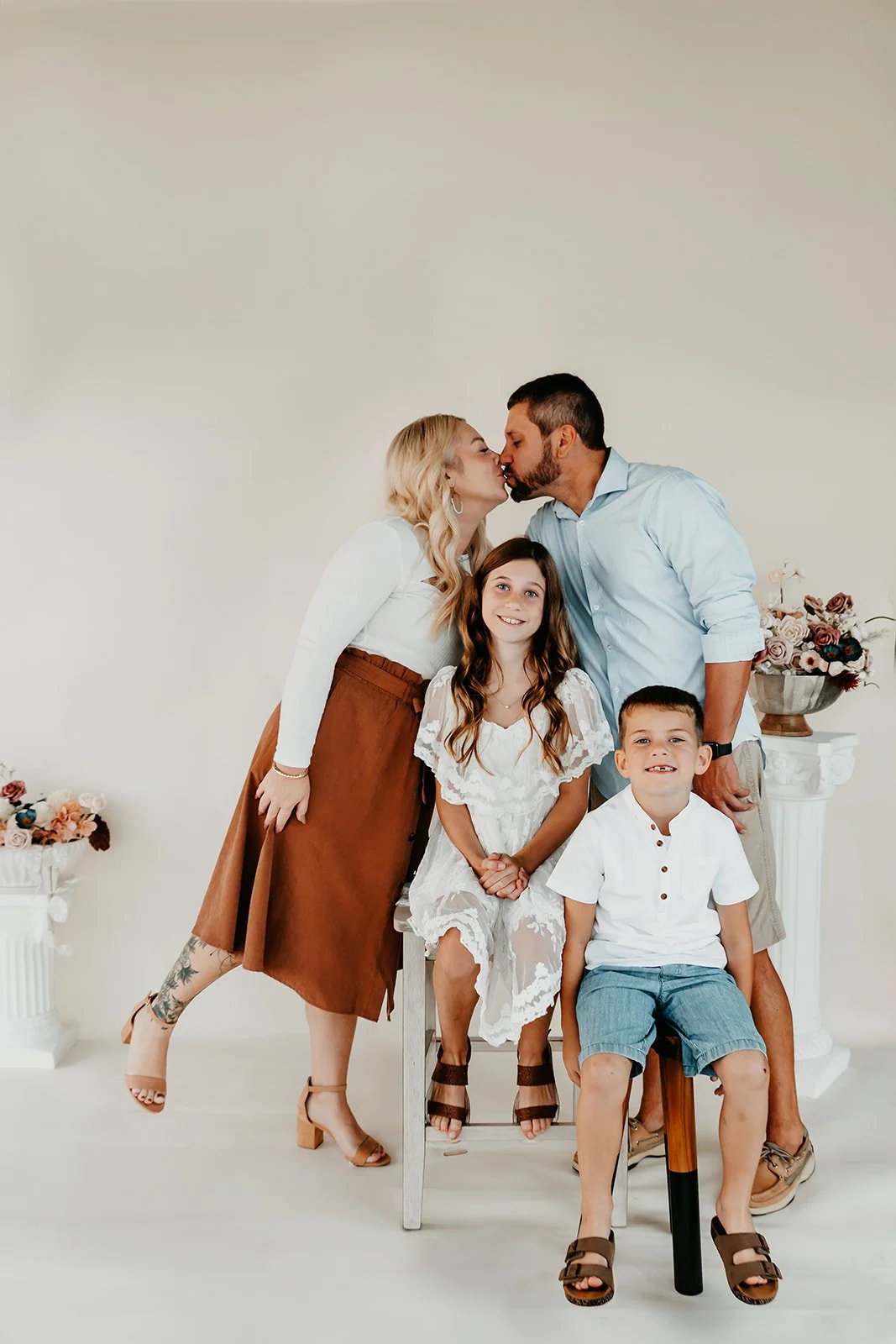 Toledo-Ohio-Studio-Family-Photos-by-Julia-Brown-Photo.jpg