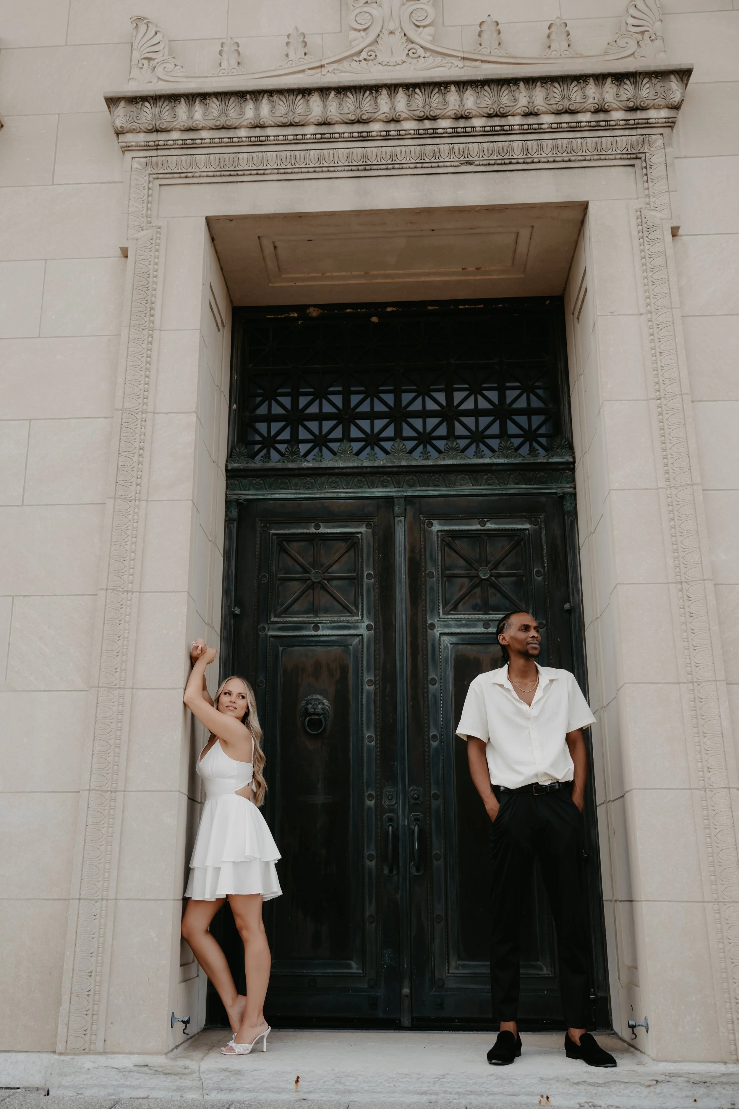 Editorial Engagement Photos at the Dayton Art Institute