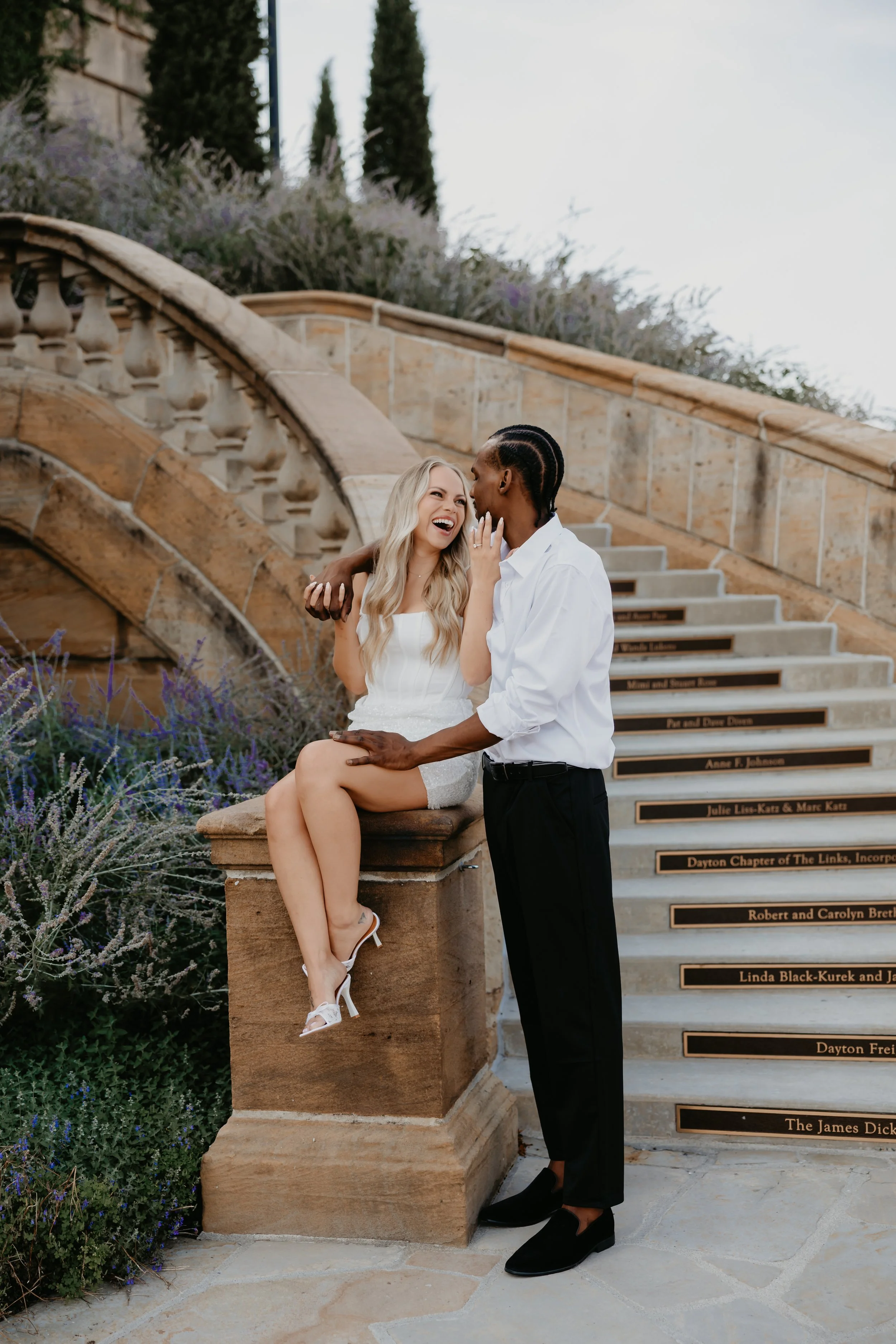 Elegant Engagement Portraits on the Dayton Art Institute Steps
