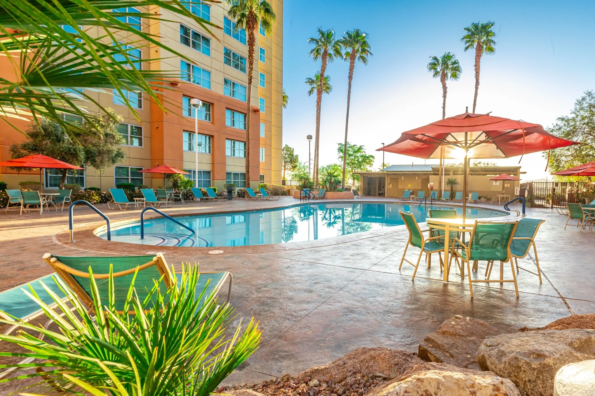 resort_perks.webp