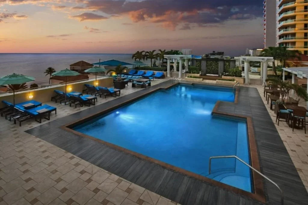 Marriotts-Beachplace-Towers-pool-1024x683.jpg