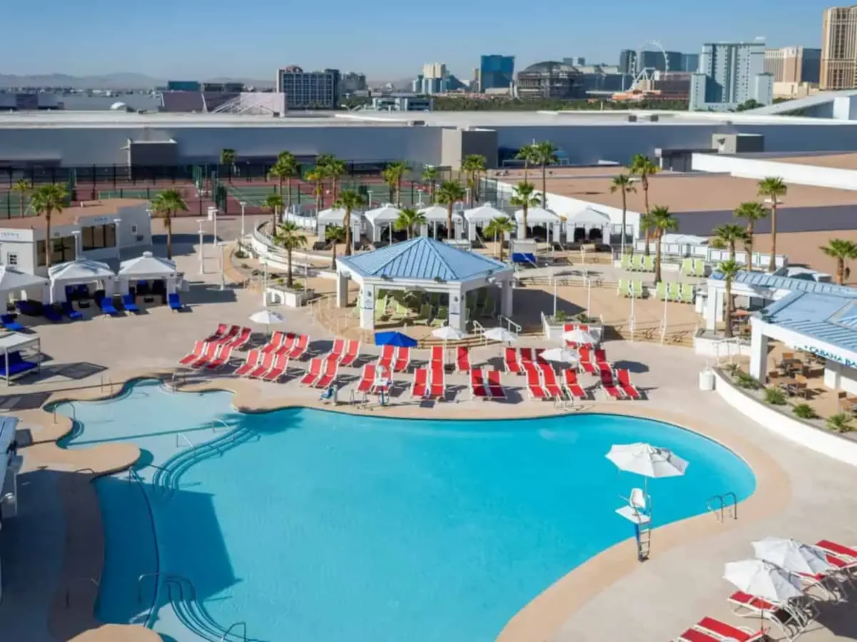 Westgate-Las-Vegas-Pool.webp
