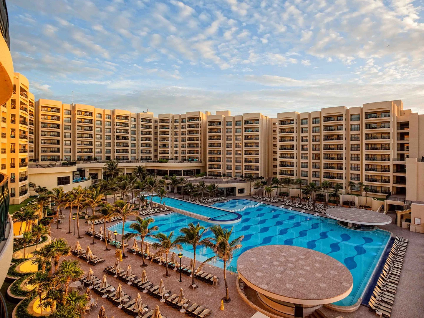 royal resort.jpg