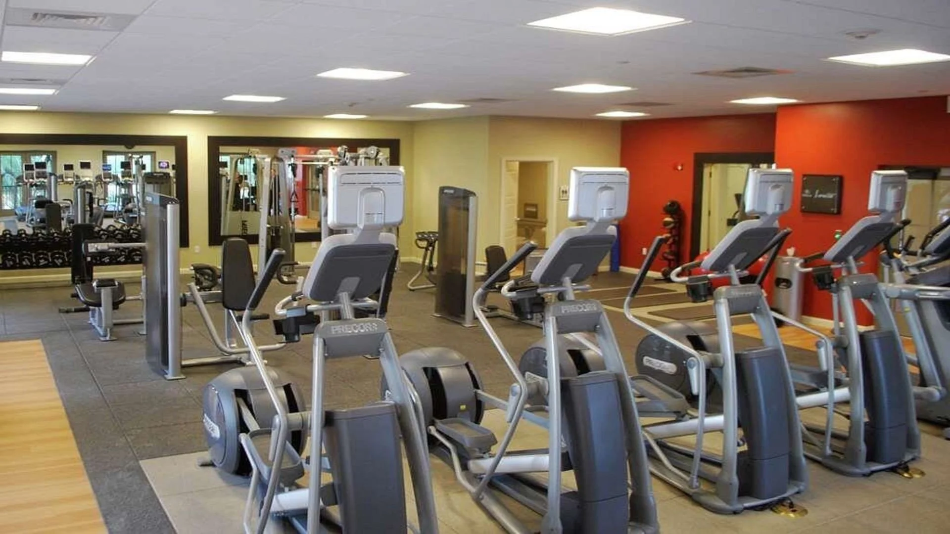 20240318_100107_health-club-fitness-center.jpg